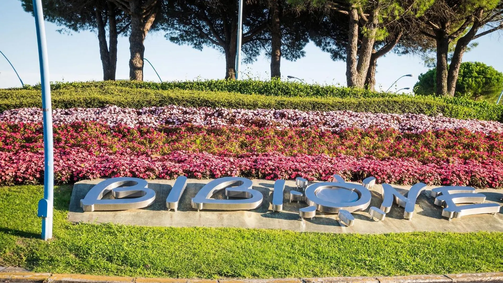 Bright Villa With Garden And Parking - Beahost - Bibione Apartment